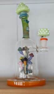 Mushroom-Themed-Glass-Water-Pipe-1