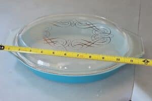Pyrex-Golden-Scroll-.-Quart-Casserole-fifth-image