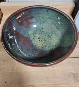 Studio-Pottery-Serving-Bowl-with-V-Mark-second-image-1
