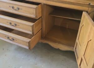 Thomasville-French-Provincial-Serpentine-Nine-Drawer-Dresser-third-image