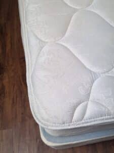 Twin-mattress-and-box-spring-second-image