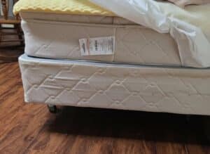 Twin-mattress-and-box-spring-third-image