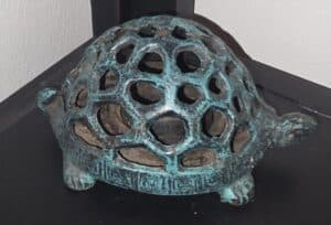 Vintage-Cast-Iron-Turtle-Incense-Burner-or-Tea-Light-Holder