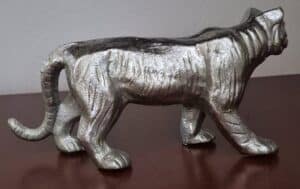 Vintage-Cast-Metal-Tiger-Figurine-second-image