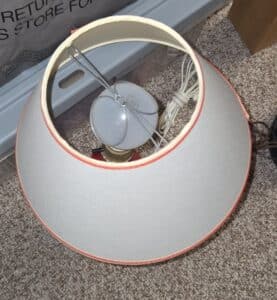 Vintage-Crayola-Crayon-Lamp-second-image