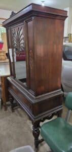Vintage-Jacobean-Style-Mahogany-China-Cabinet-with-Fan-Inlay-fifth-image