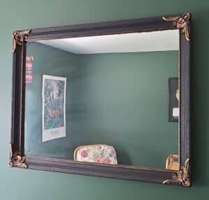Vintage-Style-Ornate-Black-and-Gold-Wall-Mirror