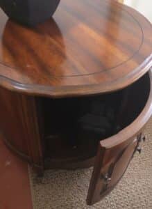 Vintage-Thomasville-French-Provincial-Drum-End-Table-second-image