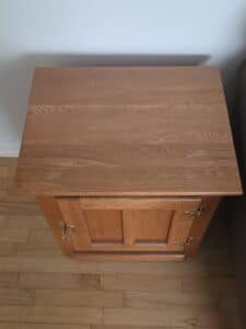 White-Clad-Oak-Icebox-End-Table-second-image