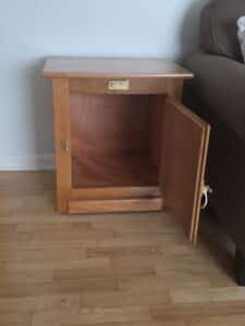 White-Clad-Oak-Icebox-End-Table-third-image