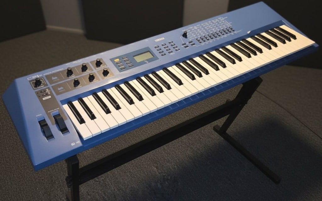 Musician’s Paradise, Mid-Century Decor & High-End Home Estate Sale!
