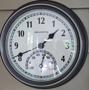 AcuRite-Outdoor-Clock-Thermometer