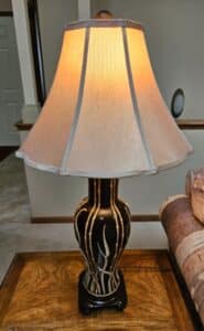 Bamboo-Motif-Table-Lamp-second-image