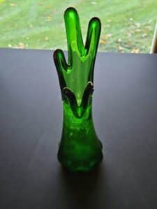 Emerald-Green-Swung-Vase