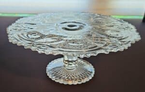 Imperial-Glass-Fashion-Cake-Stand