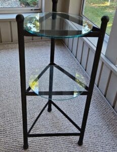 Metal-Corner-Plant-Stand