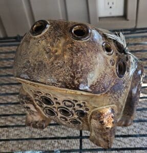 Vintage-Ceramic-Votive-Toad-Figurine