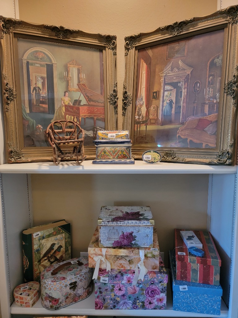 Blue Moon Estate Sale at Lakes of Rosehill – Instructor’s Rustic and Classy Life!