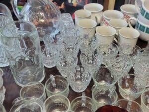 Assorted-Glassware-Set-with-Punch-Cups-and-Mugs