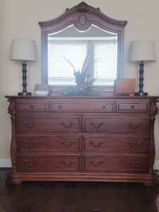 Broyhill-Cherry-Finish-Drawer-Dresser-with-Mirror-1