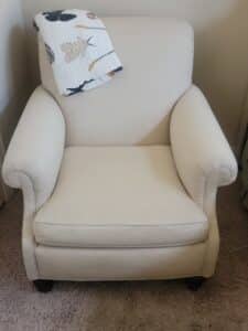 English-Roll-Arm-Chair
