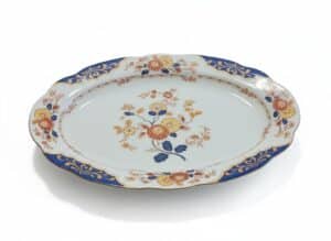 Oval-Serving-Platter-in-Imari-Style-second-image