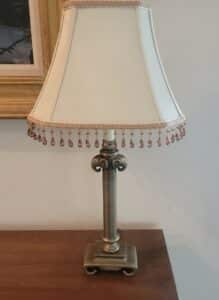 Traditional-Table-Lamp-with-Beaded-Shade
