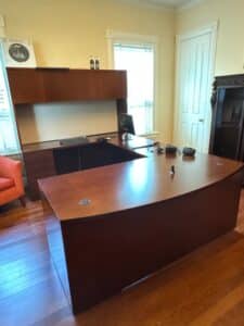 Executive-U-Shaped-Desk-with-Hutch