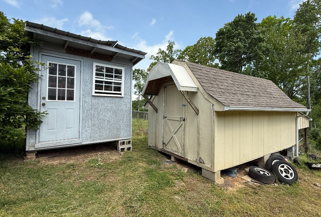 Rocky Top Tools & Trailers Blue Moon Estate Sale