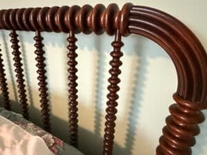 Antique-Jenny-Lind-Spool-Bed-Frame-second-image