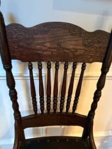 Antique-Pressed-Back-Oak-Side-Chair-third-image