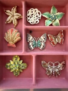 Assorted-Brooches-and-Watches