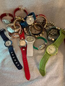 Assorted-Brooches-and-Watches-second-image