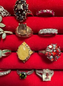 Assorted-Vintage-Rings-Collection-third-image