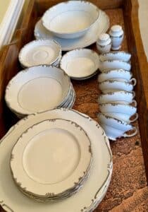 Baronet-Gold-China-Japan-Dinnerware-Set