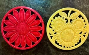 Ceramic-Trivet-Set-Daisy-and-Sunflowers