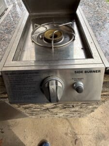 Charmglow-Gourmet-Series-Built-In-Gas-Grill-with-Side-Burner-fourth-image