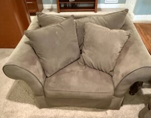 H.M.-Richards-Inc.-Sofa-second-image