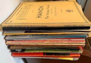 Hanon-The-Virtuoso-Pianist-for-the-Piano-Complete-Schirmers-Library-Vol