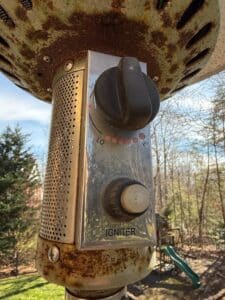 Hanover-BTU-Bronze-Stainless-Steel-Umbrella-Patio-Heater-second-image