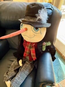 Joe-Spencer-Gathered-Traditions-Snowman-Figurine