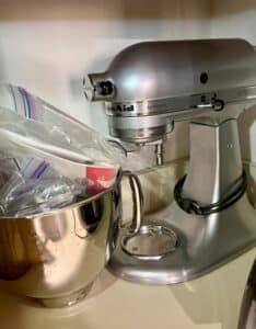 KitchenAid-Artisan-Series-Stand-Mixer