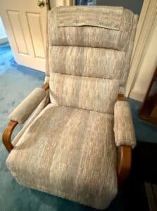 La-Z-Boy-Harbor-Town-Reclina-Rocker-Recliner