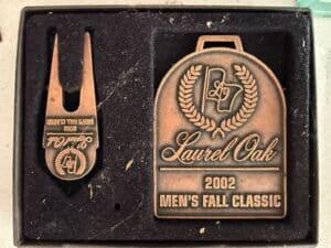 Laurel-Oak-Country-Club-Golf-Divot-Tool-and-Ball-Marker-Set