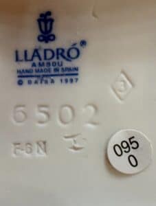 Lladro-Please-Come-Home-Porcelain-Figurine-second-image