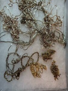 Lot-of-Mixed-Sterling-Silver-and-Gold-Plated-Necklaces