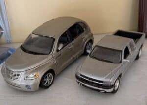 Maisto-Scale-Diecast-Model-Cars-Chrysler-PT-Cruiser-GT-Chevrolet-Silverado