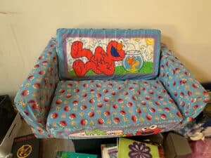Marshmallow-Furniture-Childrens-Elmo-in-Flip-Open-Foam-Sofa-third-image