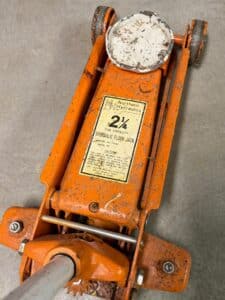 Northern-Hydraulics-or-Ton-Hydraulic-Floor-Jack