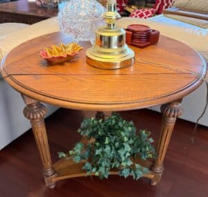 Oak-Drop-Leaf-Side-Table
